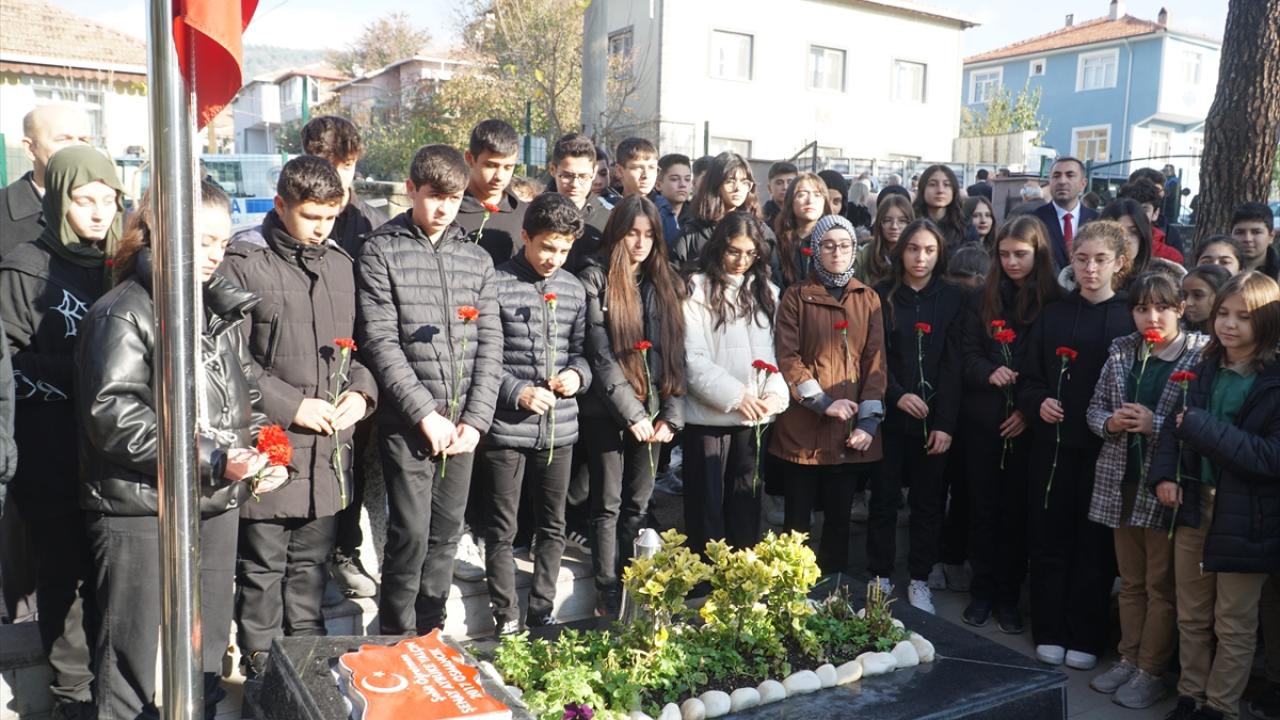 Öğrenciler Aybüke öğretmeni unutmadı