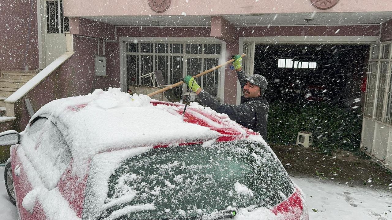 Mevsimin ilk kar yağışı