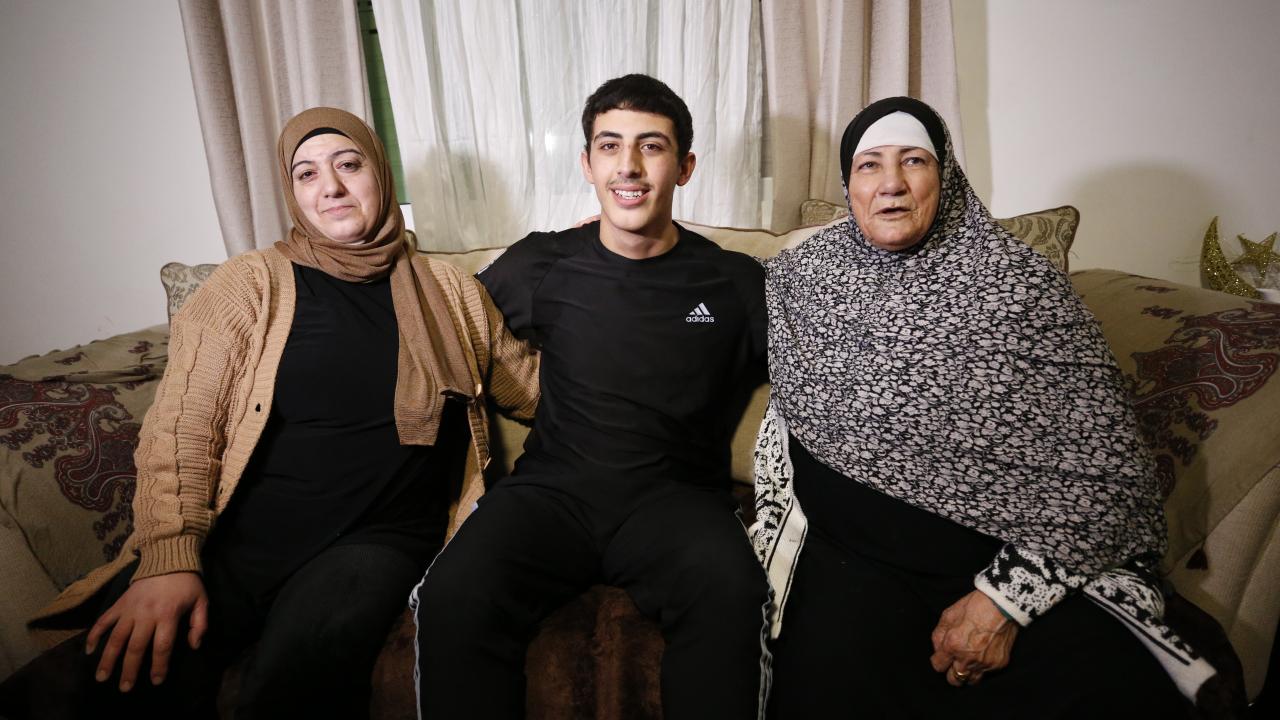 Doğu Kudüs`teki Filistinli esirlerin evlerine baskın