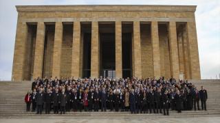 Bakan Tekin, öğretmenlerle Anıtkabir'i ziyaret etti
