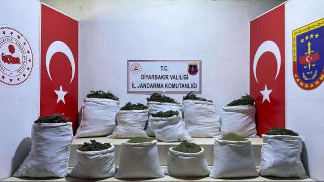 Diyarbak�r'da 312 kilo uyu�turucu ele ge�irildi