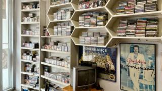 Denizli’nin zamanı unutturan kaset dükkanı