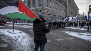 Stockholm'de binlerce gösterici Gazze'de kalıcı ateşkes için gösteri düzenledi