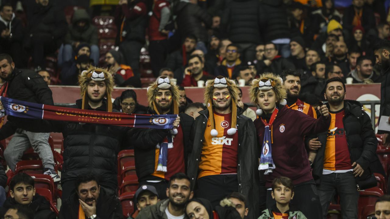 Galatasaray Manchester United'la berabere kaldı
