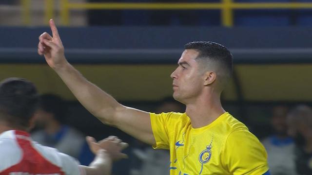 Hakem penalt� dedi, Ronaldo �yok� diyerek iptal ettirdi