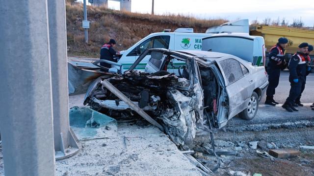 Ba�kentte feci kaza: 3 ki�i hayat�n� kaybetti, 1 bebek a��r yaral�