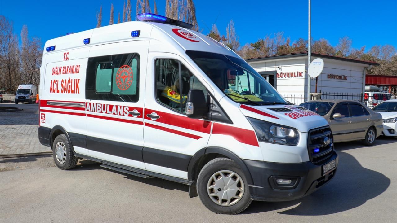 "En büyük sorunumuz ambulanslara yol verilmemesi"