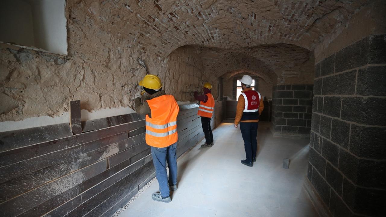 Depremin ardından hasar tespit çalışması yapıldı