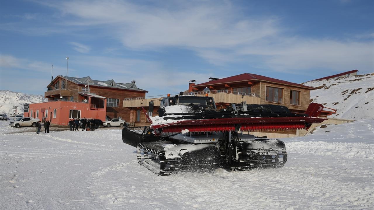 "Milli takımlarımız irtifa kamplarını burada yapacak"