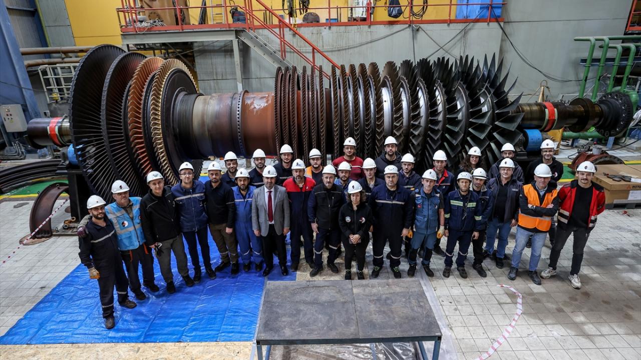 "Şebekeye kesintisiz elektrik vermek için böyle bakımlara önem veriyoruz"