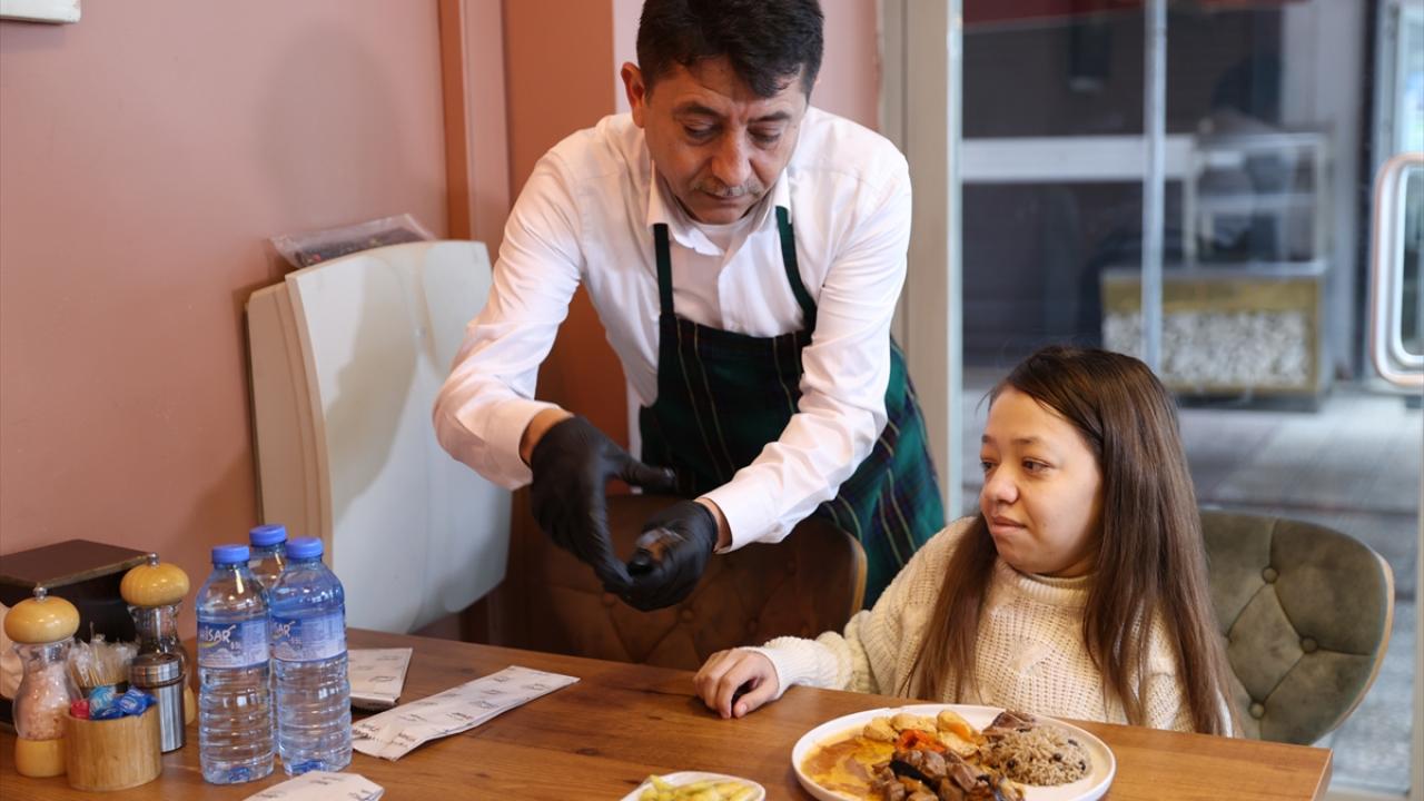 "Engelli aileleri olarak kimsenin bize acımasını istemiyoruz"