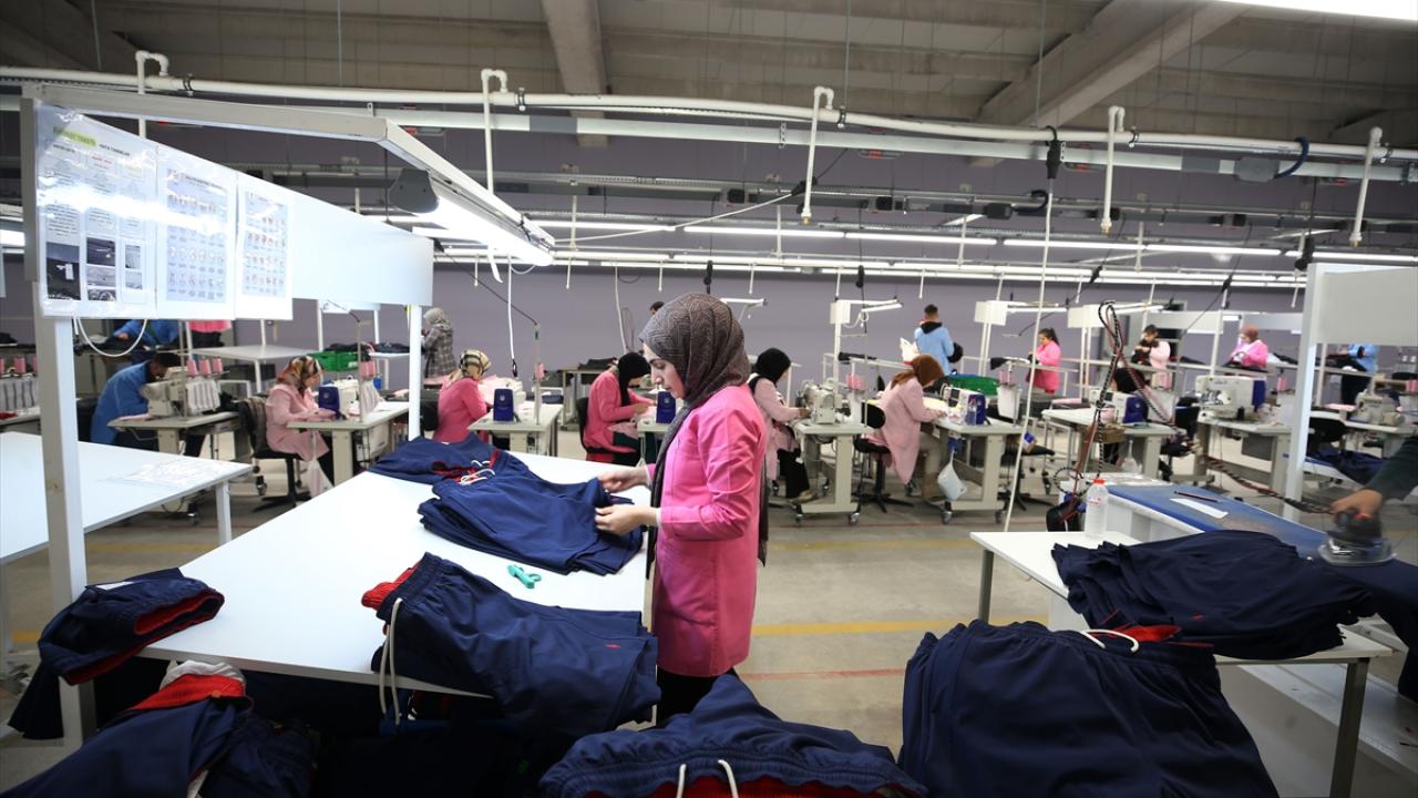 "Muş, tekstil fabrikalarıyla canlanmaya başladı"