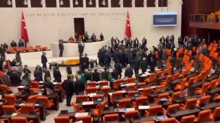 Saadet Partili Bitmez TBMM kürsüsünde fenalaştı