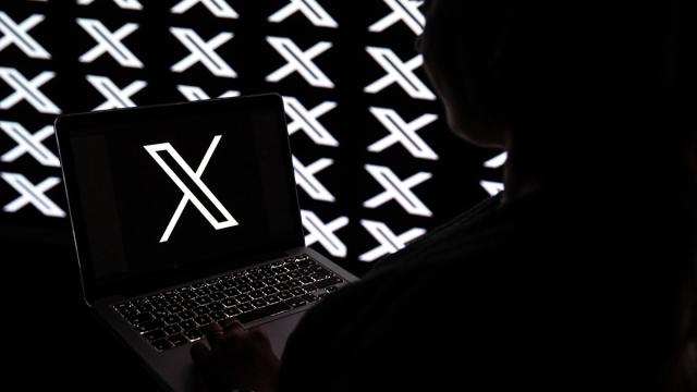 X (Twitter) küresel erişim sorunu yaşıyor; ana akış yenilenmiyor, Grok erişimi etkilenmiş görünüyor