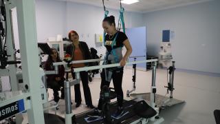 İsviçre'den geldi, Denizli'deki termal rehabilitasyon merkezinde şifa buluyor