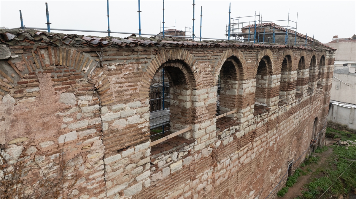 Sultan 2. Bayezid döneminde yapı tekke ve mescide dönüştürüldü