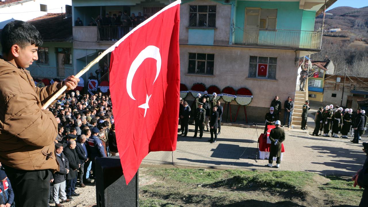 Türkiye şehitlerini uğurluyor