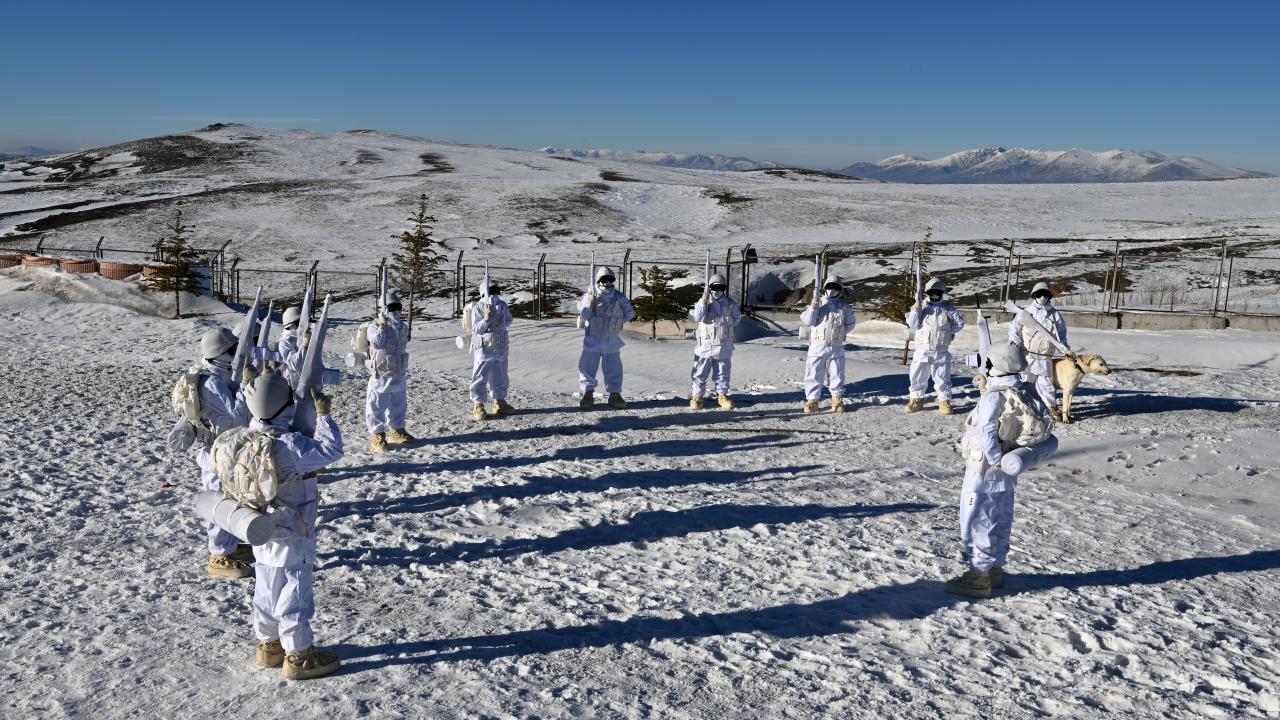  Mehmetçik`ten yeni yıl mesajı
