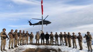 Tunceli Valisi Tekbıyıkoğlu 2 bin 200 rakımda askerleri ziyaret etti