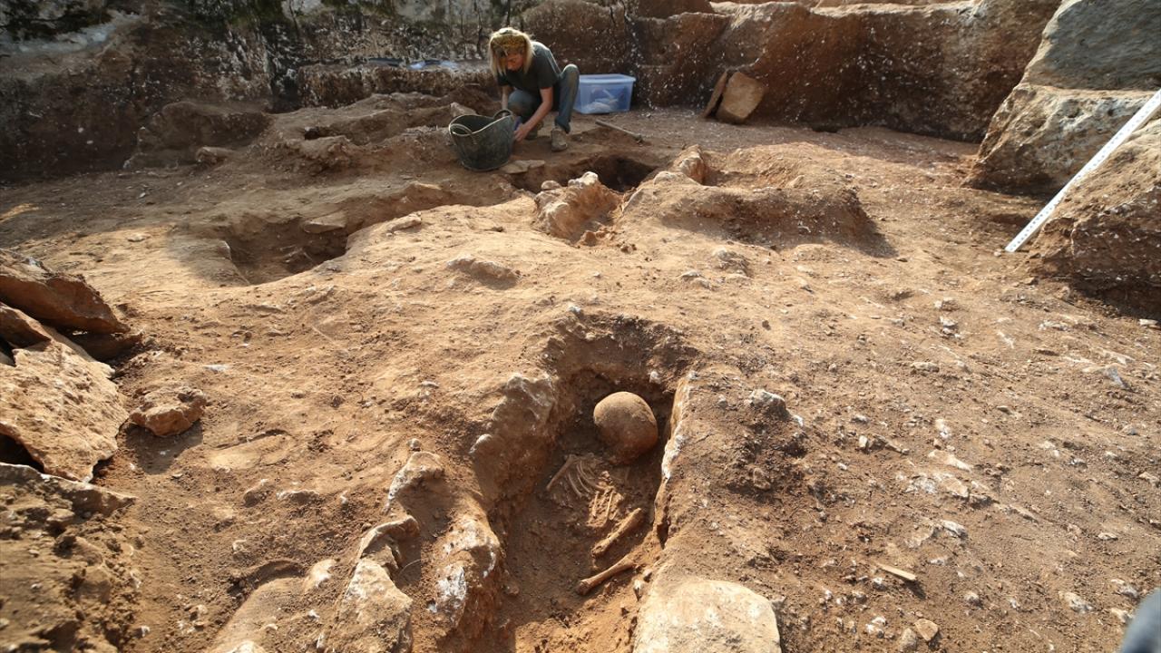 Mezarlar 0-6 yaş arası bebek ve çocuklara ait