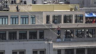 Fransız ip cambazı Şili'de 50 metre yükseklikte yürüdü