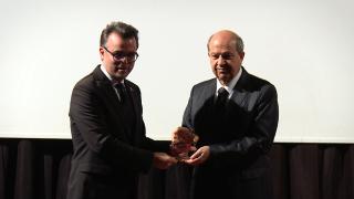 KKTC'den TRT'ye plaket: 50 yıllık arşiv kurtarıldı