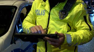 Standart dışı far kullanan 26 bin araç ve sürücüye işlem uygulandı