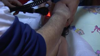 Akciğerine kaçan badem parçası ölüme götürüyordu