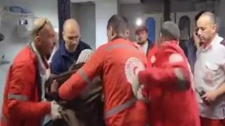 Filistin Kızılayı görme engelli anne ve yedi çocuğunu kuşatma altından kurtardı