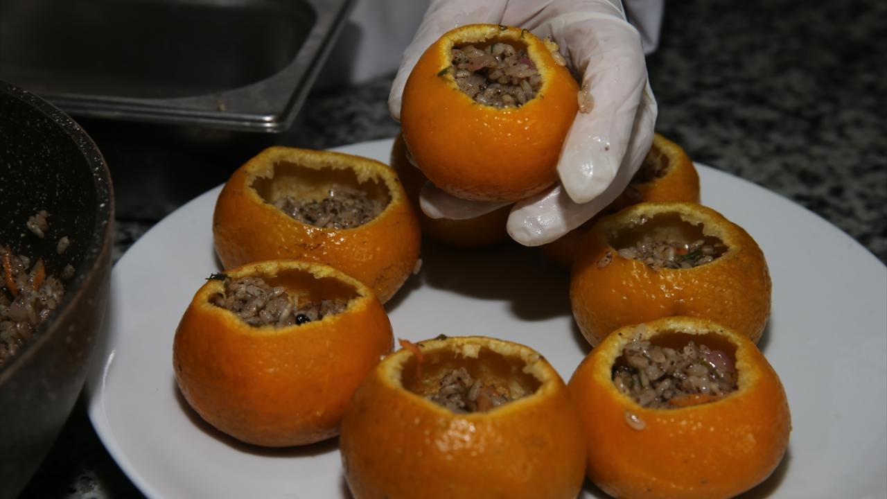 "Mandalinanın hiçbir şeyini atmadan geri dönüşüme kazandırıyoruz"