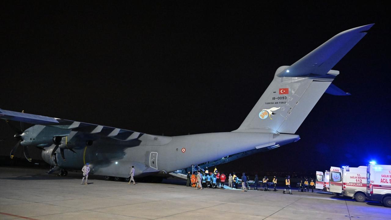 İki uçak da Ankara`da