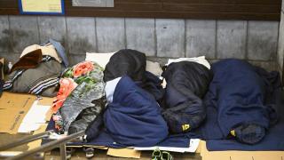 Belçika'da sığınmacılar dondurucu havada sokaklarda kalmaya devam ediyor