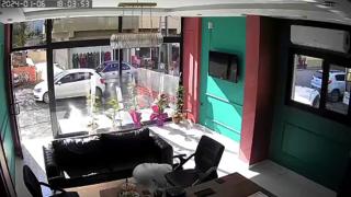 14 yaşındaki çocuk mermilerden koltuğun arkasına saklanarak kurtuldu