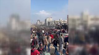 İsrail, Gazze'de gıda yardımı için toplanan Filistinlilerin üzerine ateş açtı