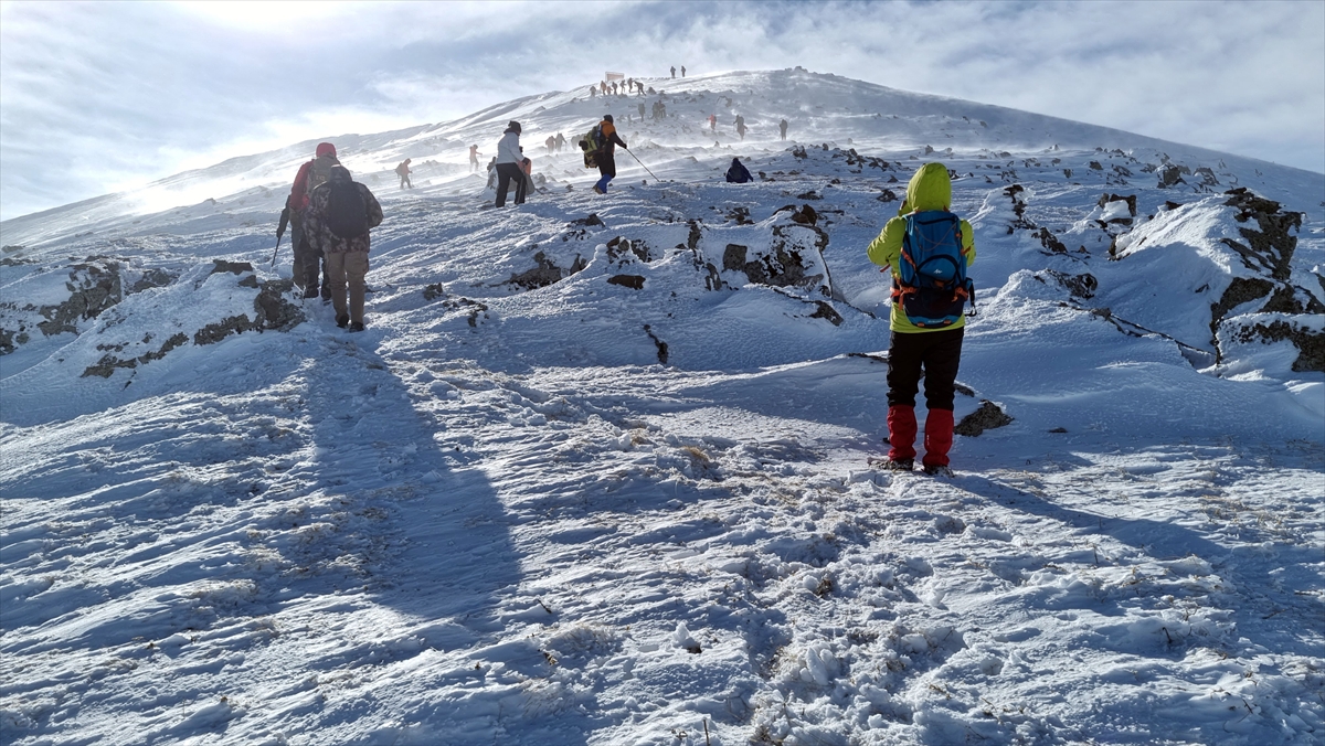 "Allahuekber`in zirvesinde olmak çok güzel."
