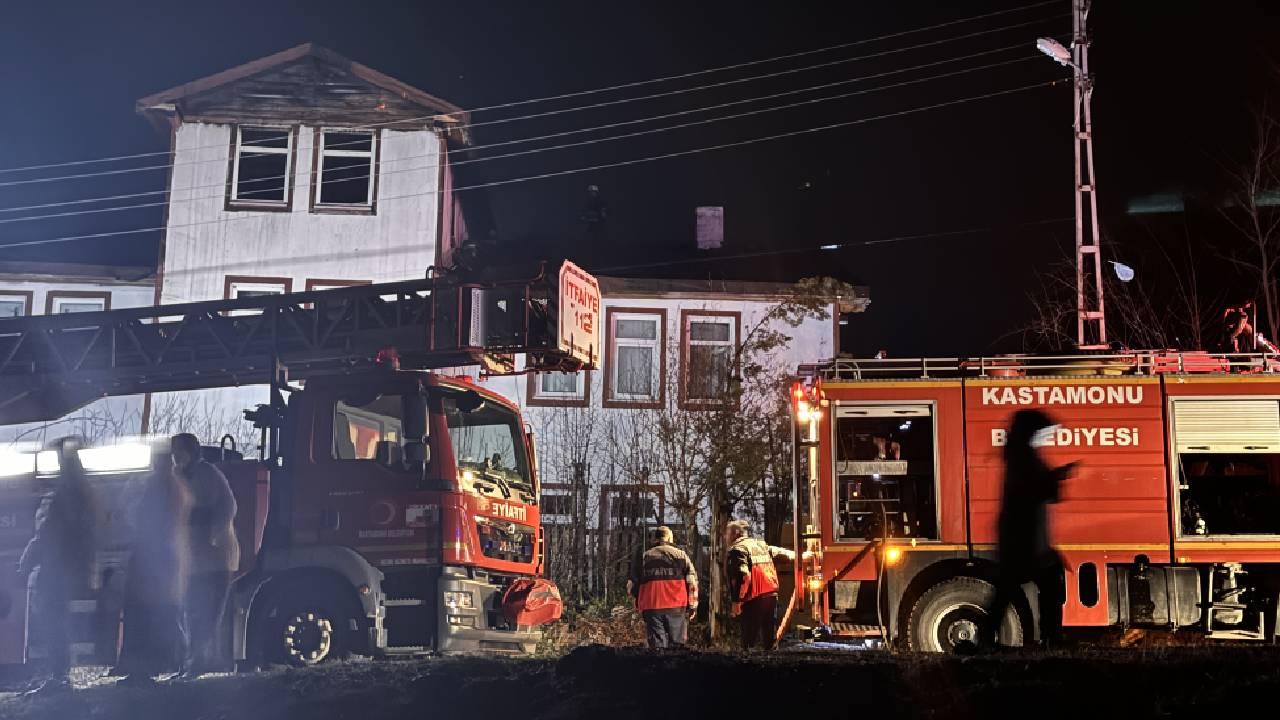 Kastamonu'da çıkan yangında bir ev zarar gördü