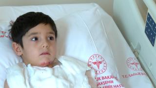 Ömer Ali 15 ameliyatla hayata tutundu