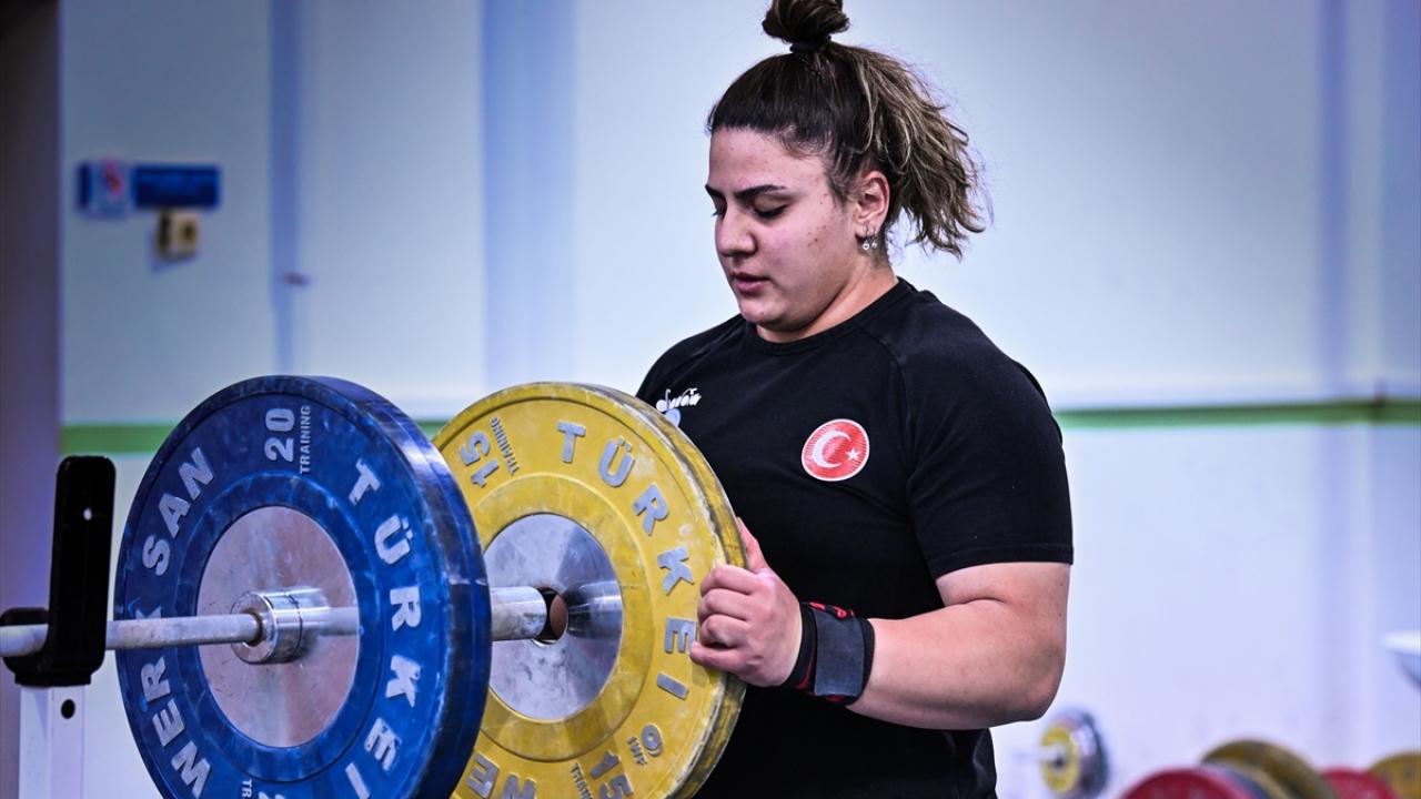 "Geçen yıl madalyayı kıl payı kaçırdım"