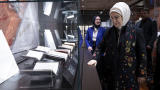 Emine Erdoğan "Maarif: Türk Eğitim Tarihi Sergisi"ni gezdi