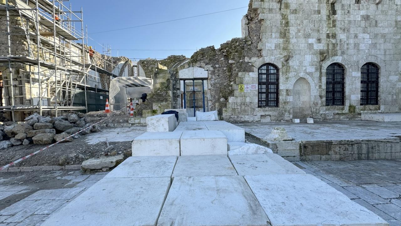 "3 bine yakın parça iğneyle kuyu kazılarak çıkarıldı"