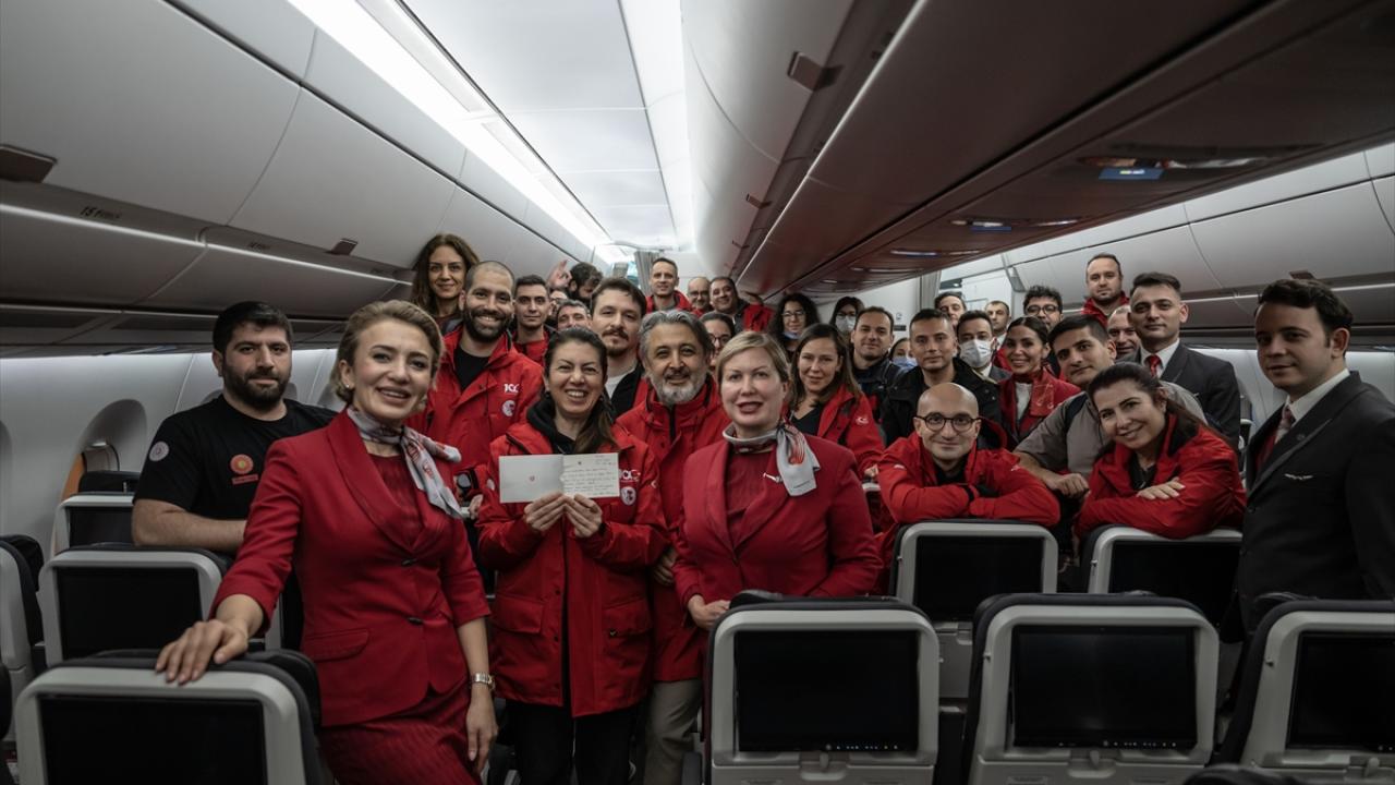 THY kabin ekibinden başarı dileği