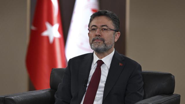 Bakan Yumaklı'dan yangında hayatını kaybeden Kahya için başsağlığı mesajı haber görseli