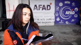AFAD gönüllüsü Ayfer Pemik, Hataylıları hiç bırakmadı