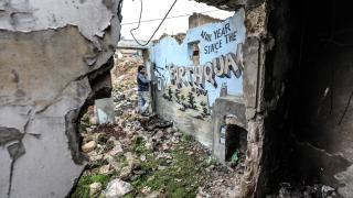 İdlibli grafiti sanatçısı Aziz Esmer, depremzedeler için dayanışma grafitisi çizdi