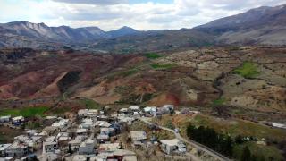 Adıyaman'ın Tut ilçesinde iki köy arasındaki tepe 6 Şubat'ta çöktü