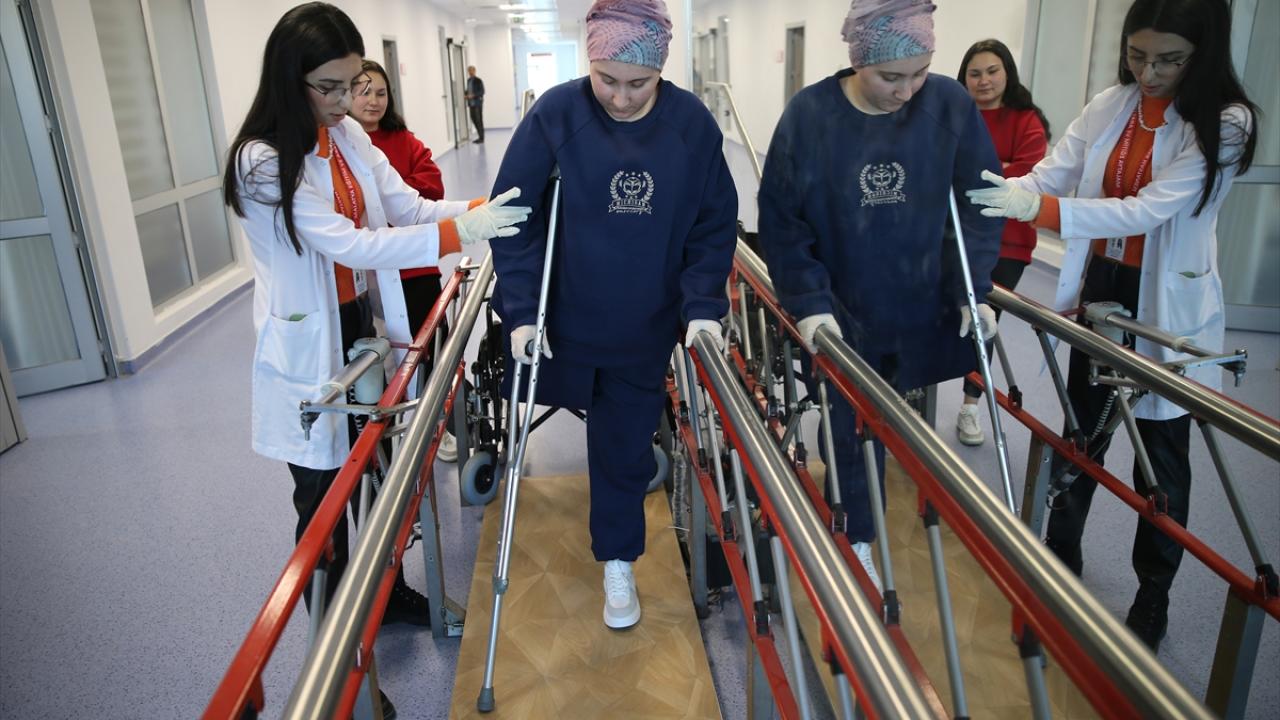 "Rüya görüyorum sanıyorsunuz"