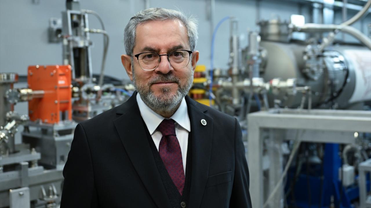 Türkiye`nin ilk Serbest Elektron Lazeri bilimsel çalışmalara ışık tutacak