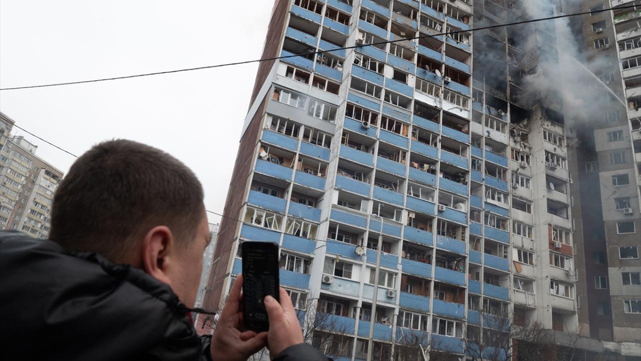 Ukrayna: Rusya'nın Kiev'e füze saldırıları sonucunda 4 kişi öldü, 35 kişi yaralandı