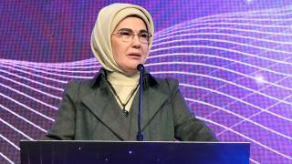 Emine Erdoğan: Tüm çabamız, hayallere giden yoldaki engelleri kaldırmak için