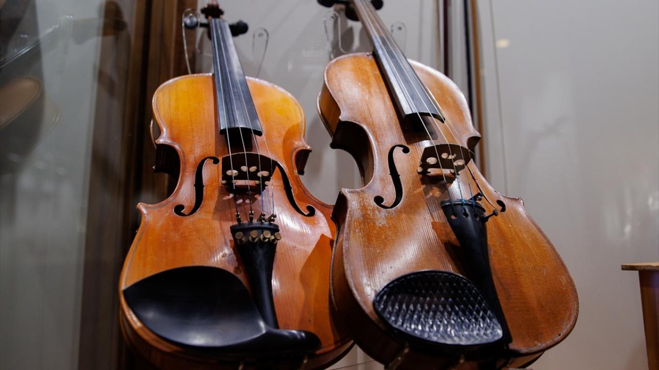 "Müziği anlamak için çalgılar yapı taşıdır"